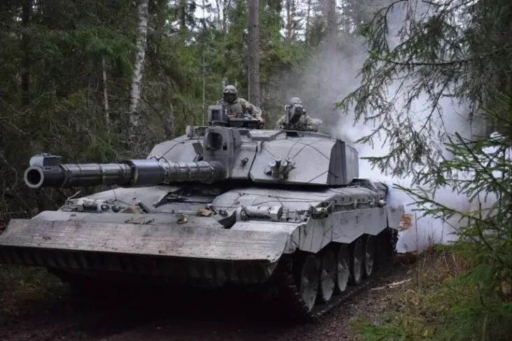 Spesifikasi Tank Challenger...