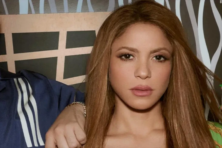 Mirip Single Baru Shakira,...