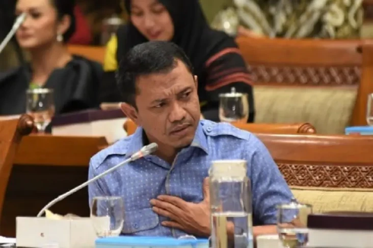 Terjerat Kondisi, Anggota...