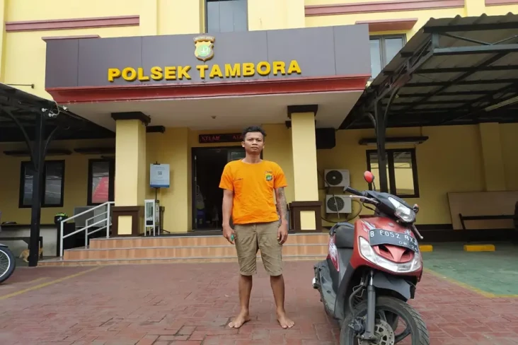 Kepergok Maling Motor,...