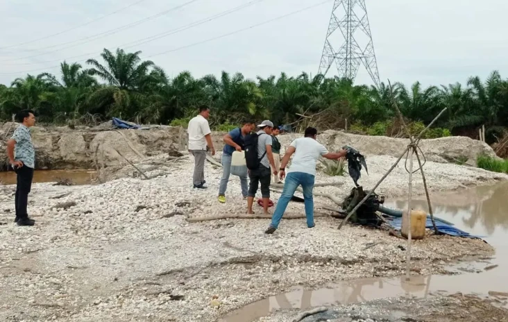 Tambang Emas Ilegal...