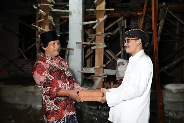 Relawan GGN Bantu Pembangunan...
