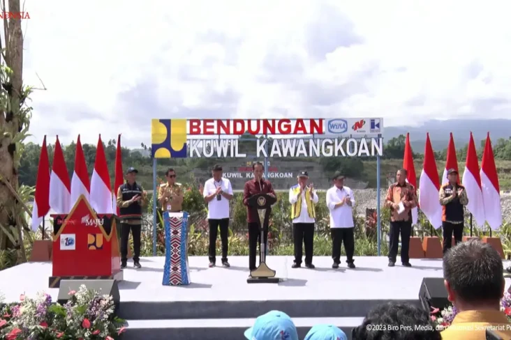 Jokowi Resmikan Bendungan...