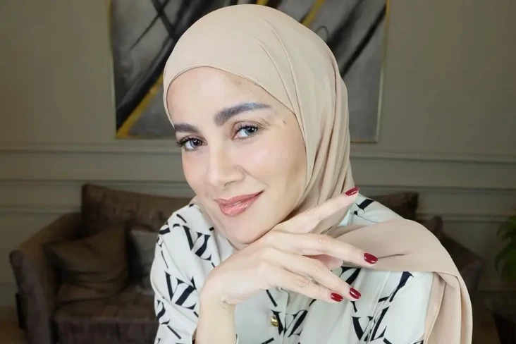 Foto Tanpa Hijab Tersebar...
