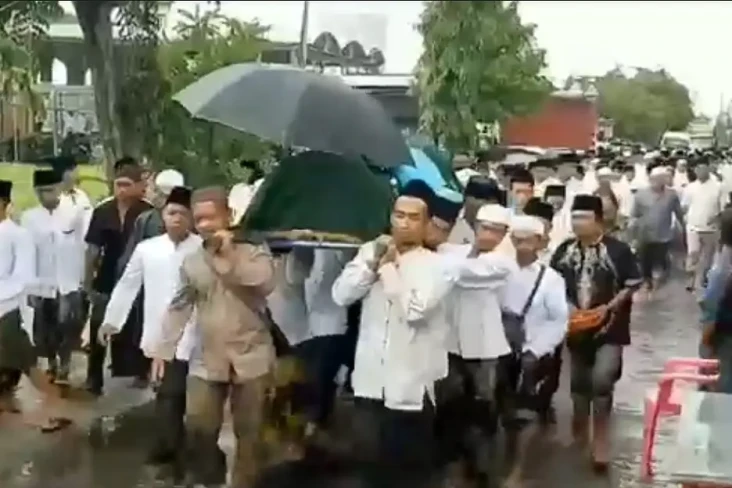 Sebelum Meninggal, Santri...