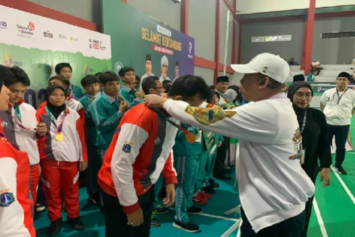 Final Bulu Tangkis Porseni...