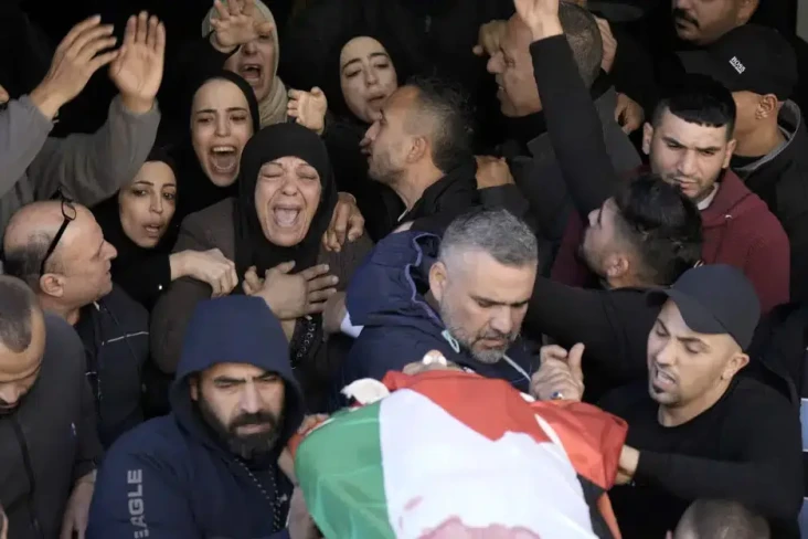 Guru Palestina Ditembak...