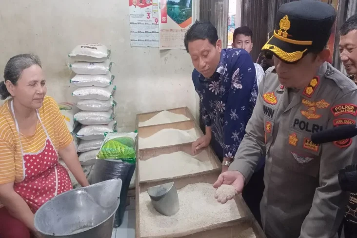 Mendadak ke Pasar Tradisional,...
