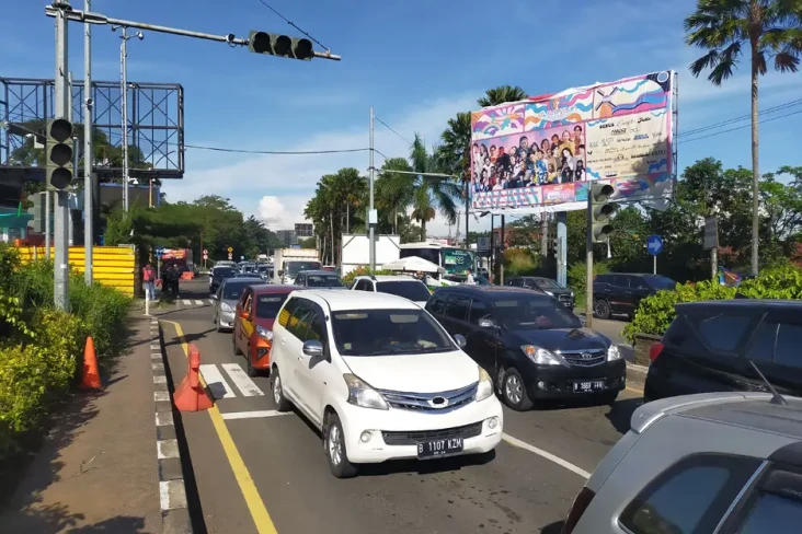 Efek Libur Panjang Imlek,...