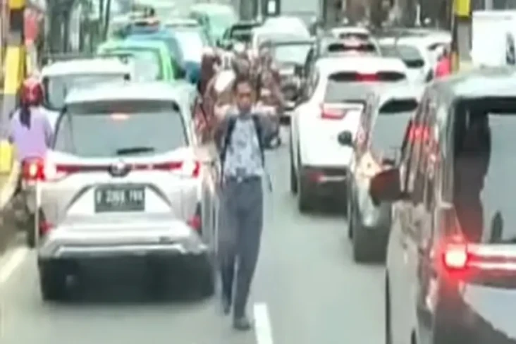 Keren! Siswa SMP Buka...