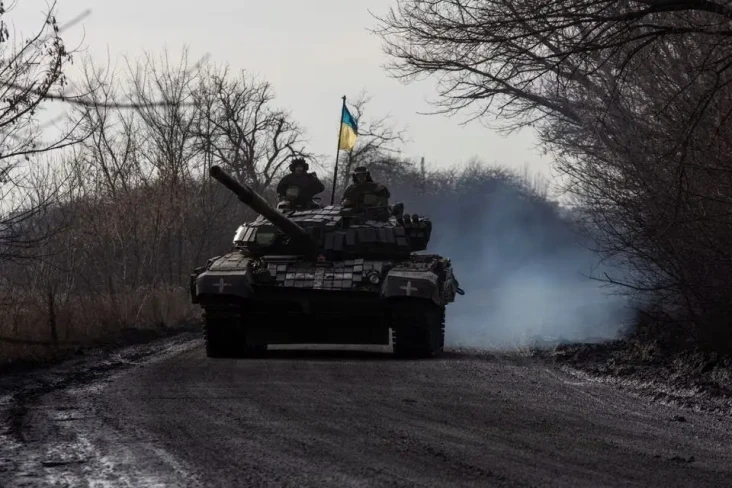 AS Desak Ukraina Tak...
