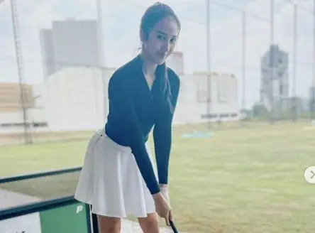 Anya Geraldine Unggah...