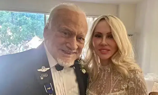 Buzz Aldrin, Manusia...