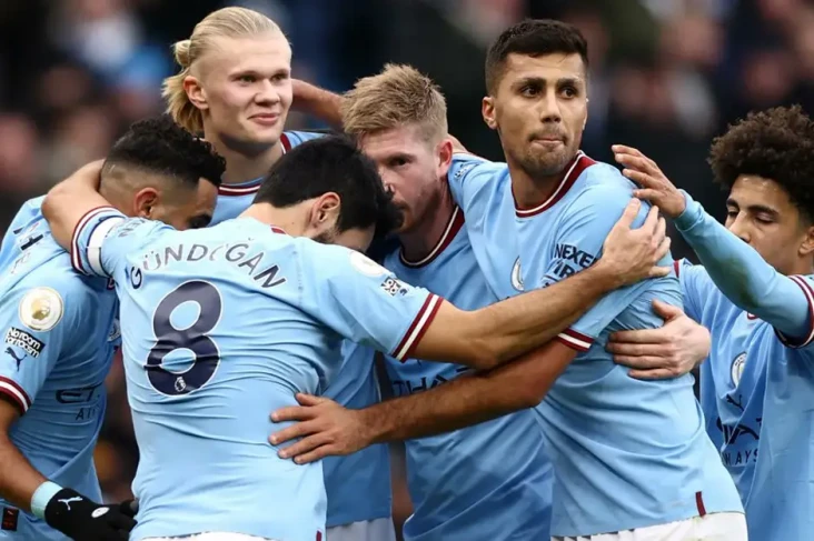 John Stones Peringatkan...