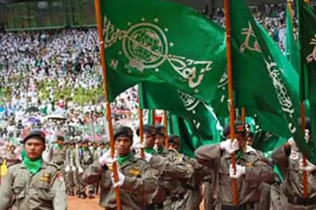 Al-Quran Dibakar di...