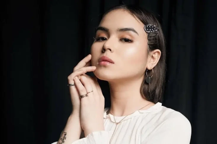 8 Artis Indonesia yang...