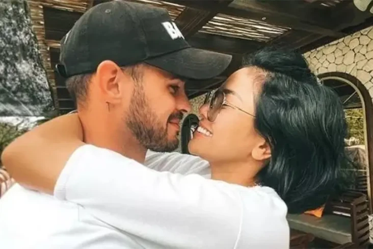 Antonio Dedola Kekasih...