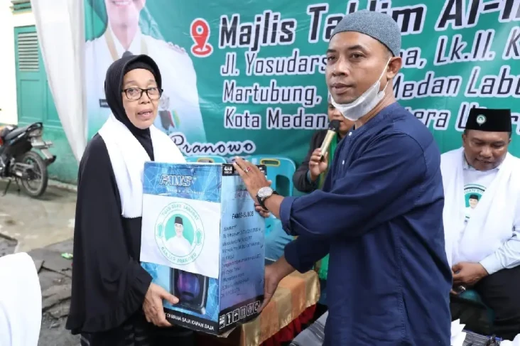 TGDG Serahkan Bantuan...