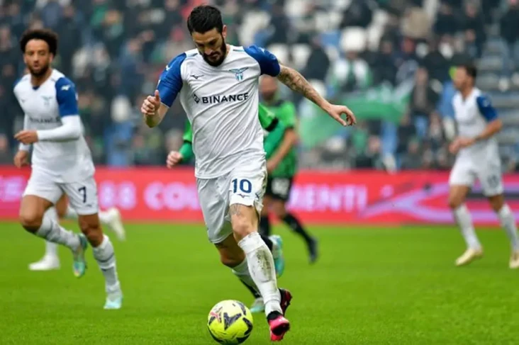 Pelatih Lazio Siapkan...