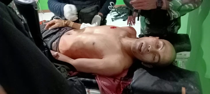Prajurit TNI Serka Jeky...