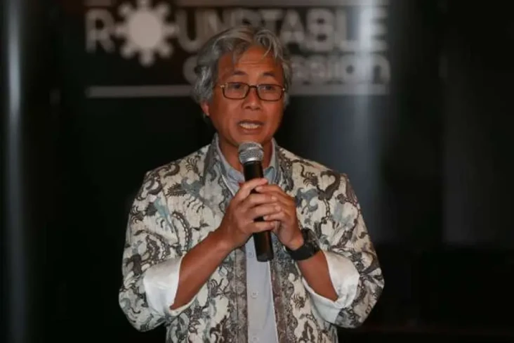 Dari Investor Inggris...