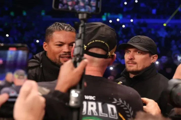 Tyson Fury Atau Oleksandr...
