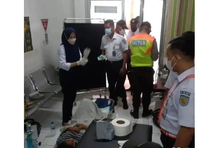 Pecah Ketuban di Dalam...
