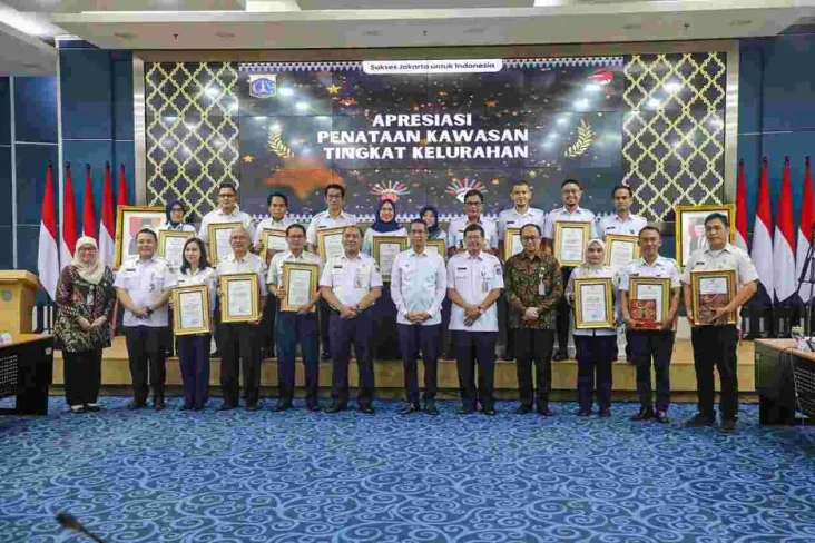 Heru Apresiasi 17 Kelurahan...