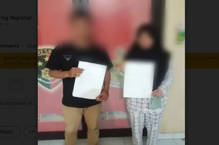 Terjaring Razia, Sepasang...