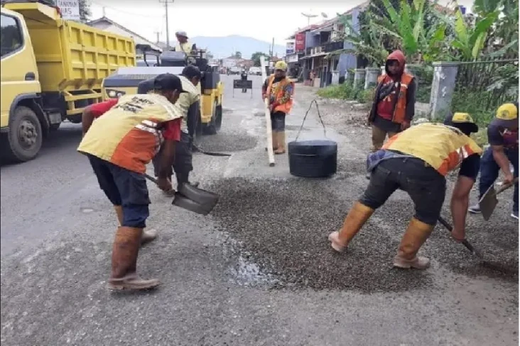 Sedot Anggaran Rp32...