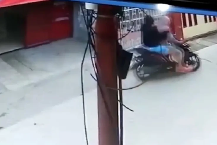 Viral! 2 Perampok Jambak...