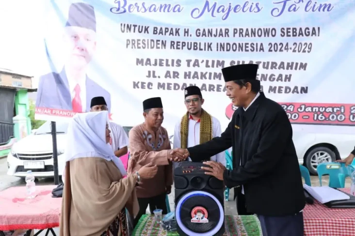 Dukung Kegiatan Warga,...