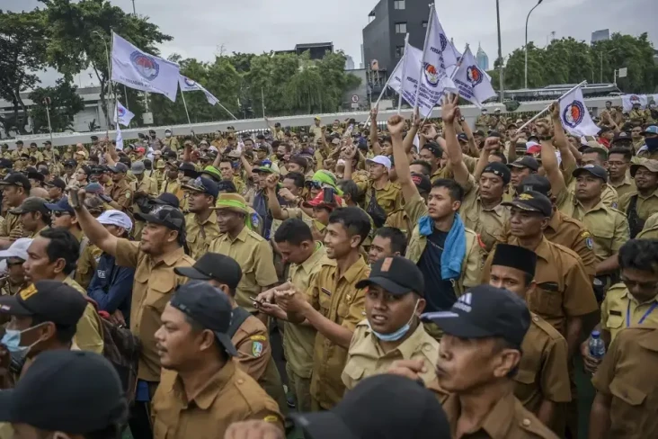 Jabatan Kepala Desa...