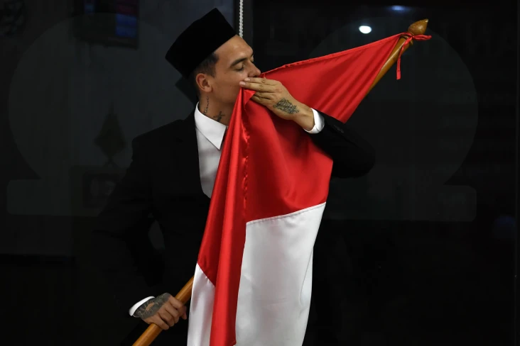 Perbandingan Statistik...