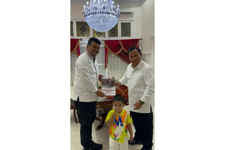 Momen Hangat Prabowo,...