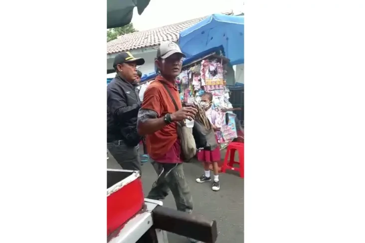 Jajakan Barang Dagangan...