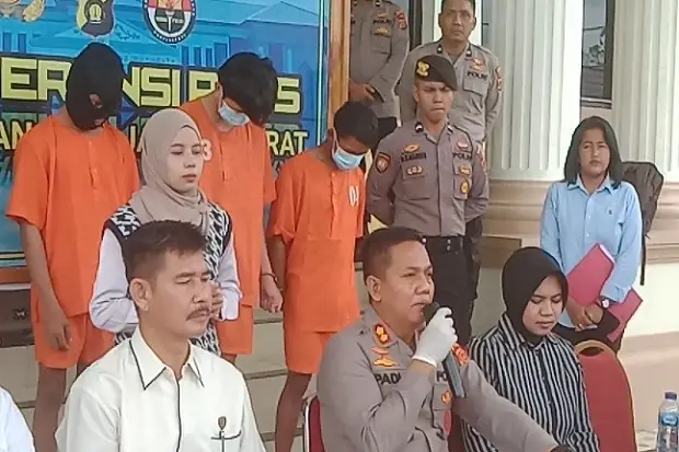 Memilukan, Gadis 13...