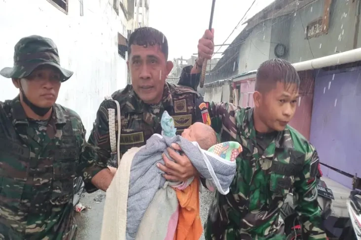 Bantu Tangani Banjir...
