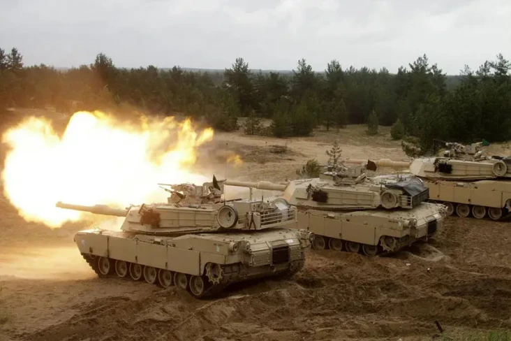 Pengiriman Tank ke Ukraina...