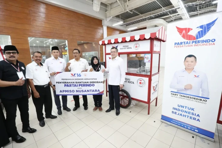 Partai Perindo Serahkan...