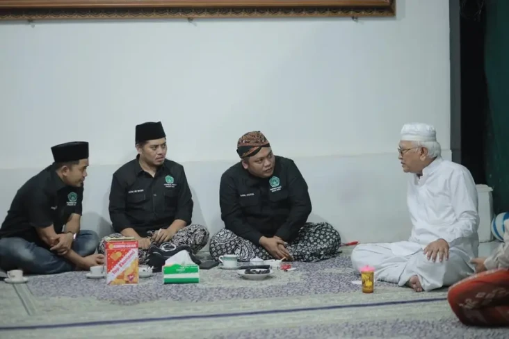Sowan ke Gus Mus, Pimpinan...