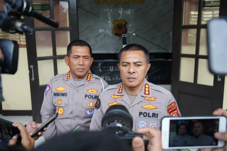 Polda Jabar: Selvi Amelia...