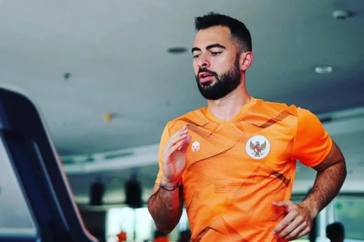 Jordi Amat Pertontonkan...