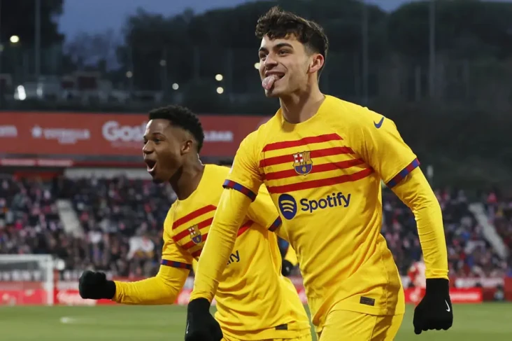 Xavi Sebut Pedri Gelandang...