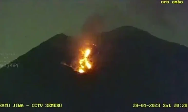 Gunung Semeru 10 Kali...