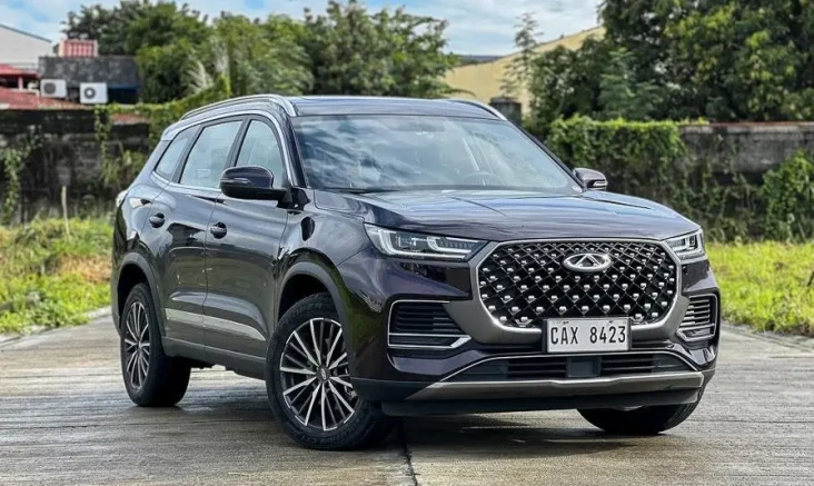 Perbedaan Mobil Hybrid,...