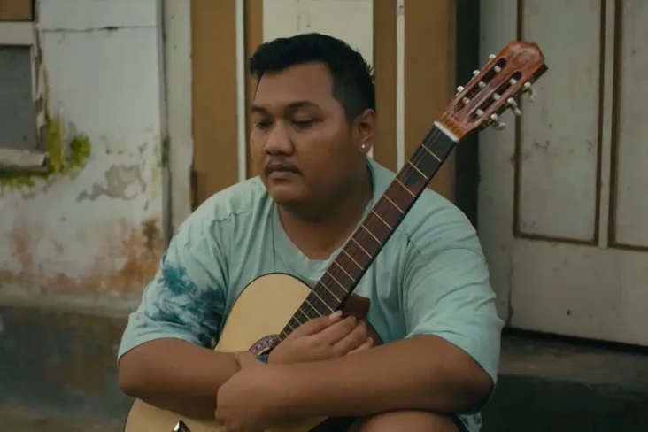 Tak Direstui Jadi Musisi,...