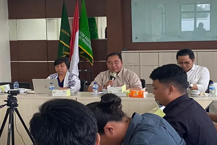 UNUSIA Gelar FGD Soal...