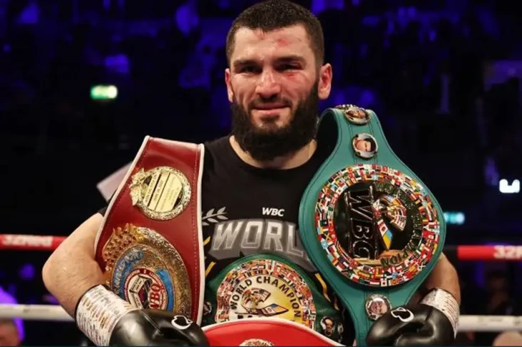 Artur Beterbiev Habisi...