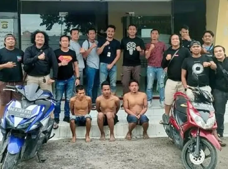 Penampakan 3 Perampok...